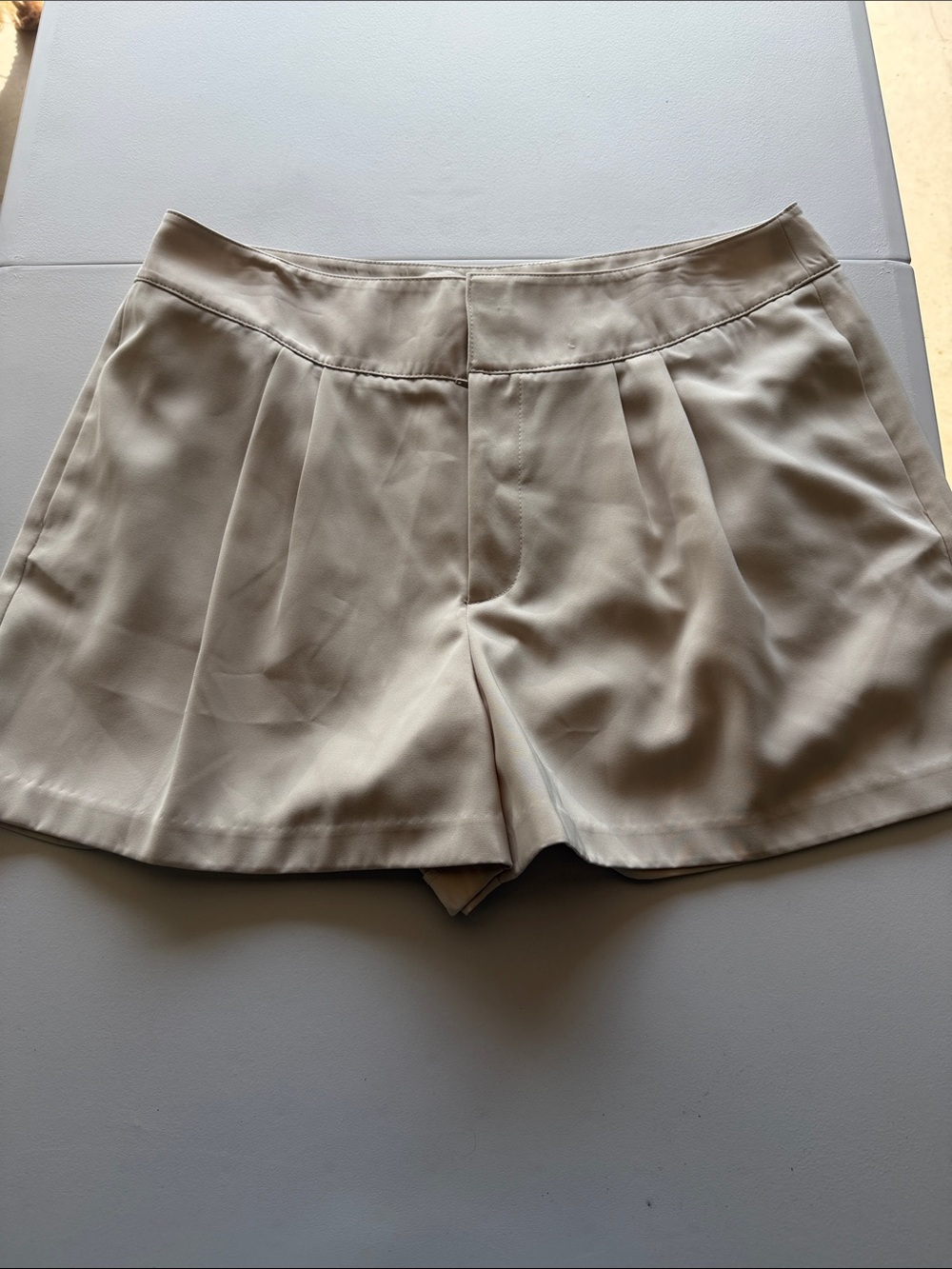 Woman’s Jennifer Lopez Taupe High-Waist Pleated Shorts, Size 14